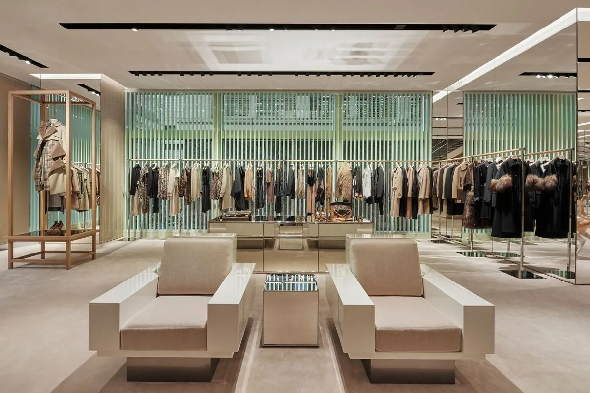 La boutique virtuelle de Burberry à Ginza