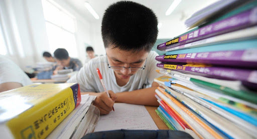 Les parents chinois dépensent jusqu’à 43 500 dollars par an pour les cours extrascolaires de leurs enfants.